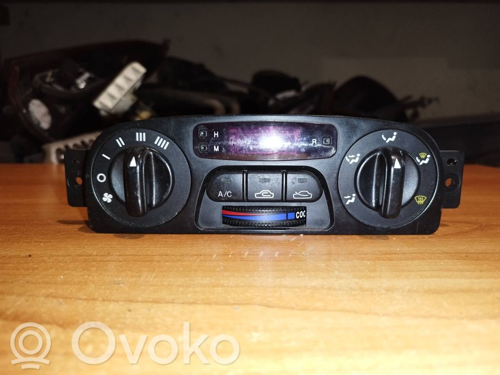 KIA Clarus Climate control unit 