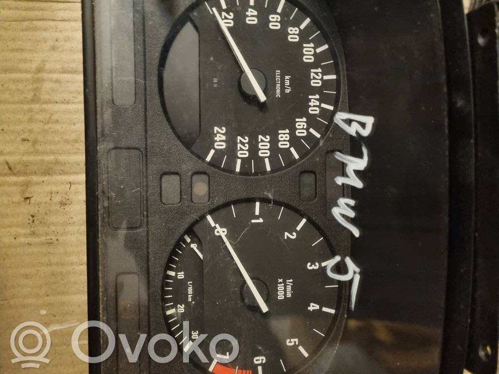 BMW 5 E34 Geschwindigkeitsmesser Cockpit 