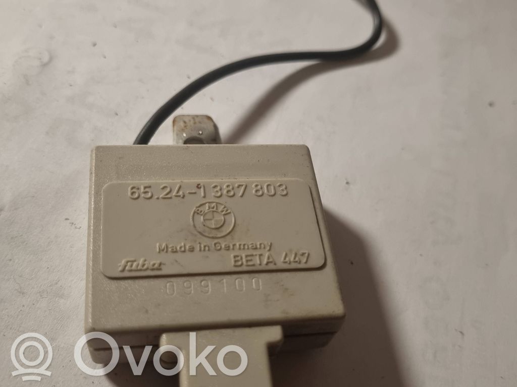 BMW 3 E36 Antenos stiprintuvas 