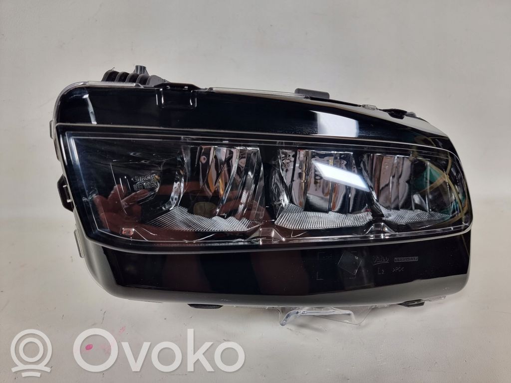 Citroen C3 Aircross Lampa przednia 