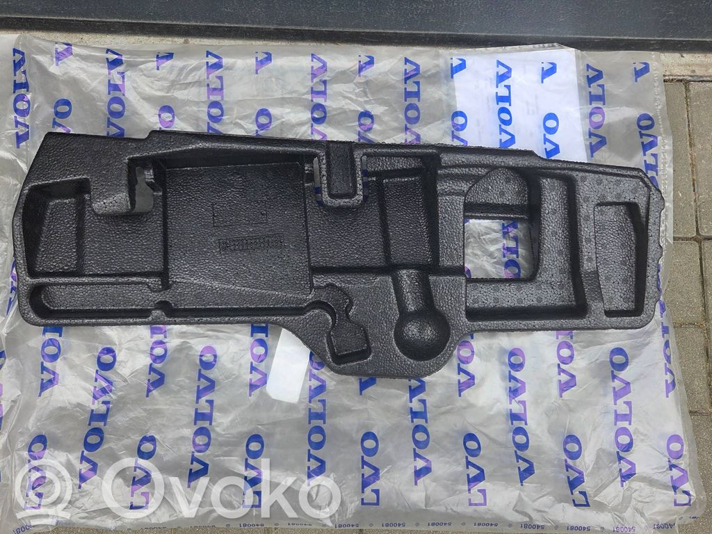 Volvo V60 Skrzynka narzędziowa 