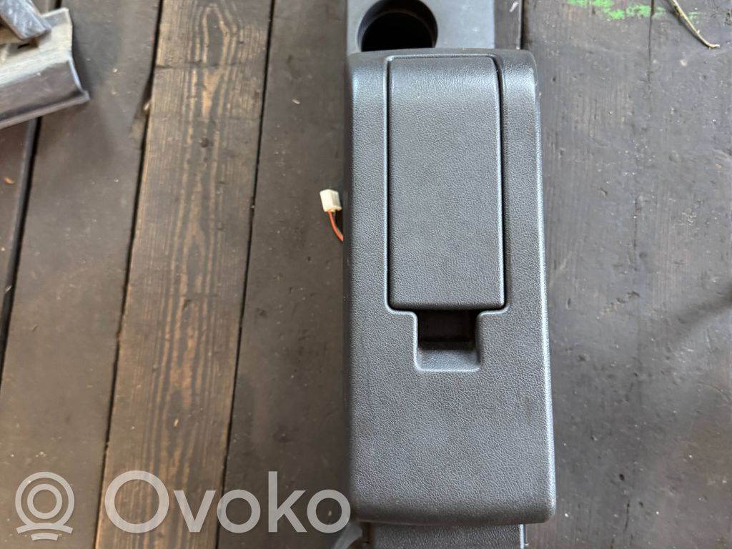 Armrest   3252523532