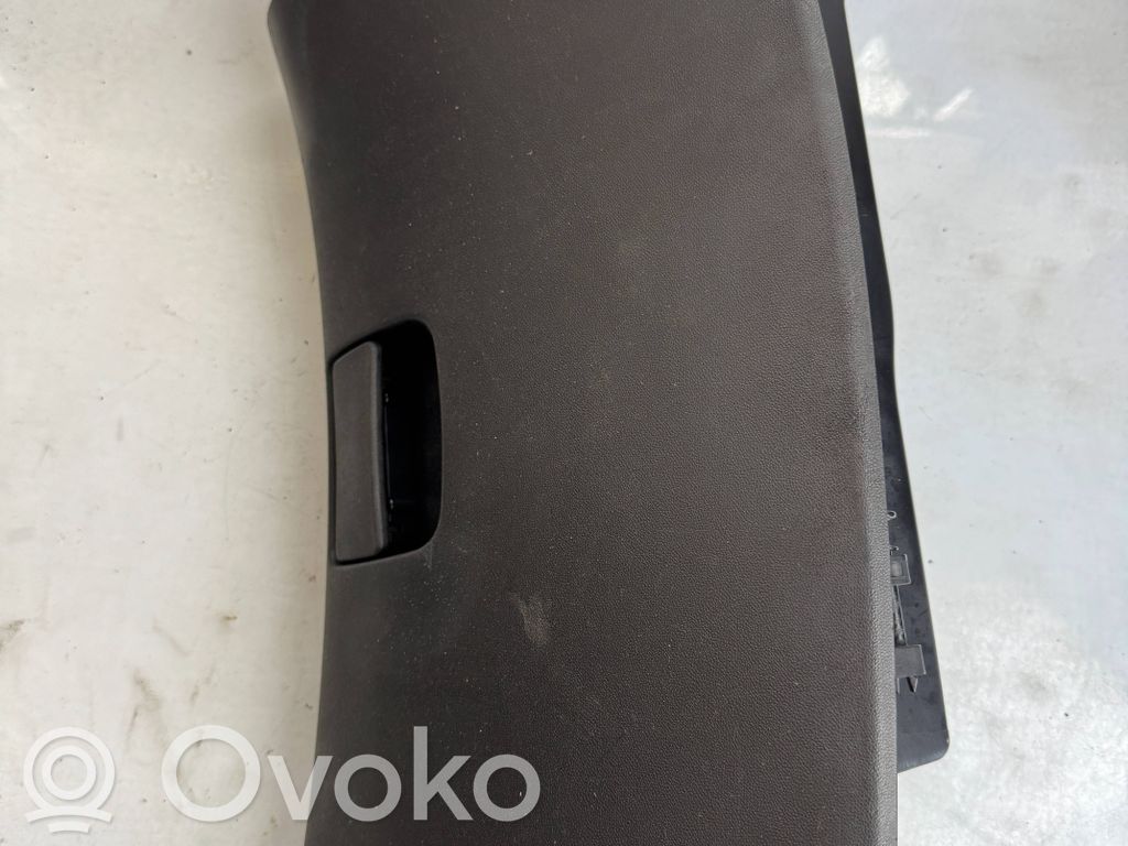 KIA Ceed Daiktadėžė 