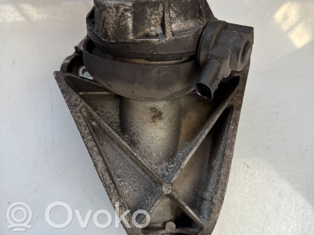 Audi A8 S8 D2 4D Engine mounting bracket 