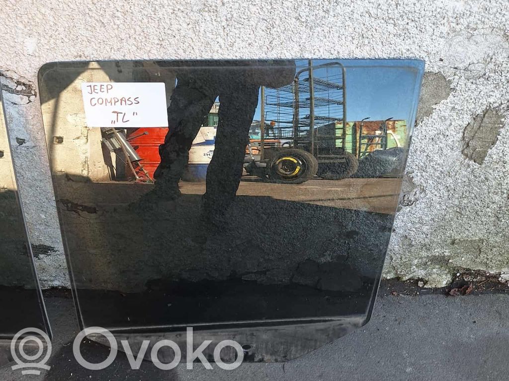 Szyba drzwi tylnych   DOT376APT,AS3070H,43R002445