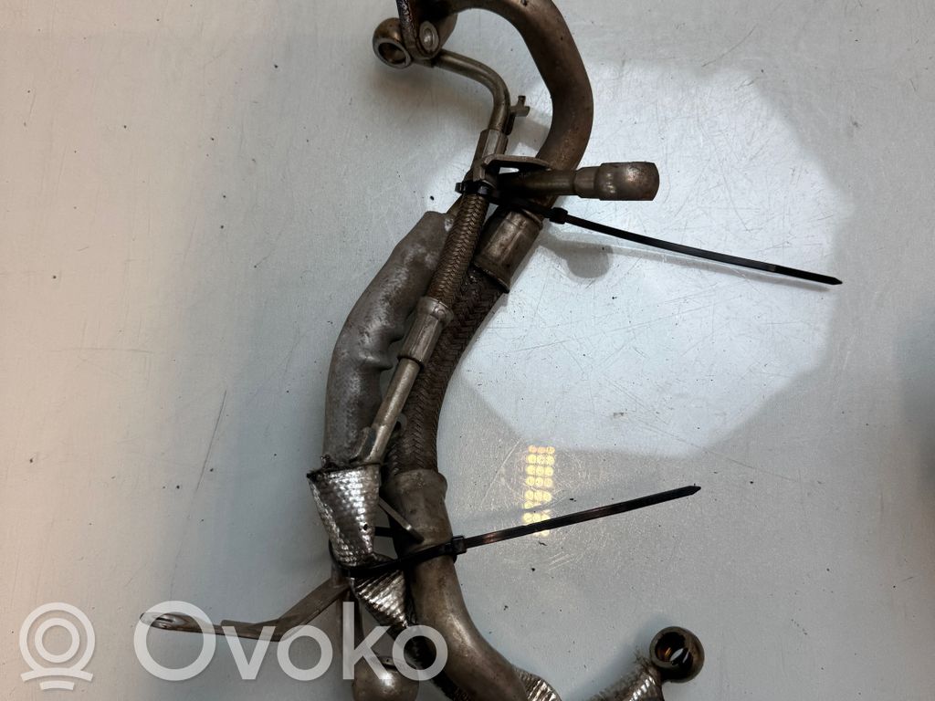 Volkswagen Golf V Przewód chłodzenia turbiny 