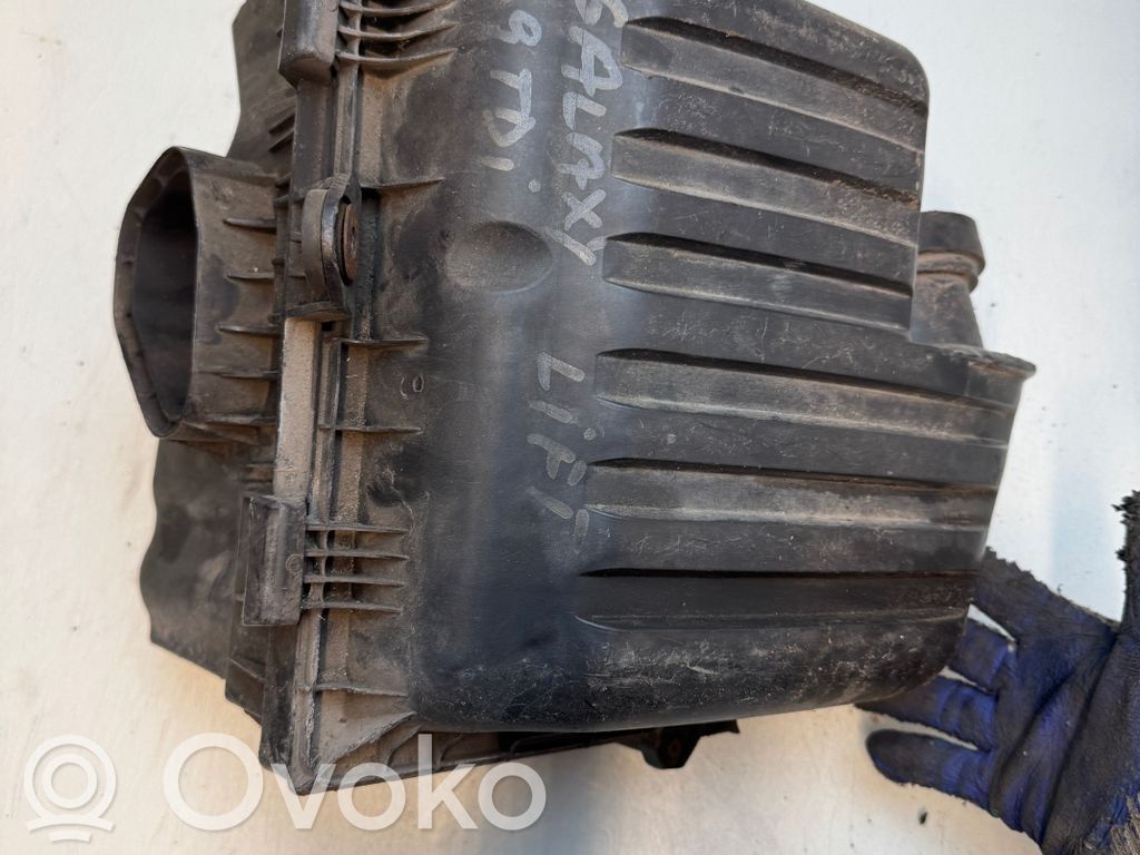 Ford Galaxy Air filter box 