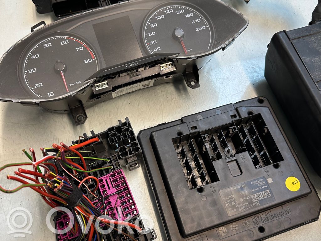 Engine control unit/module   04C907309BE,0261S17622