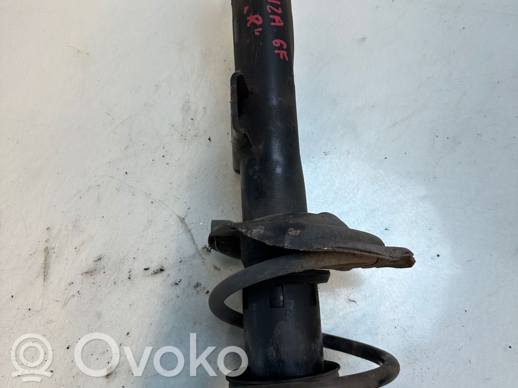 Seat Ibiza V (KJ) Priekinis amortizatorius su spyruokle 