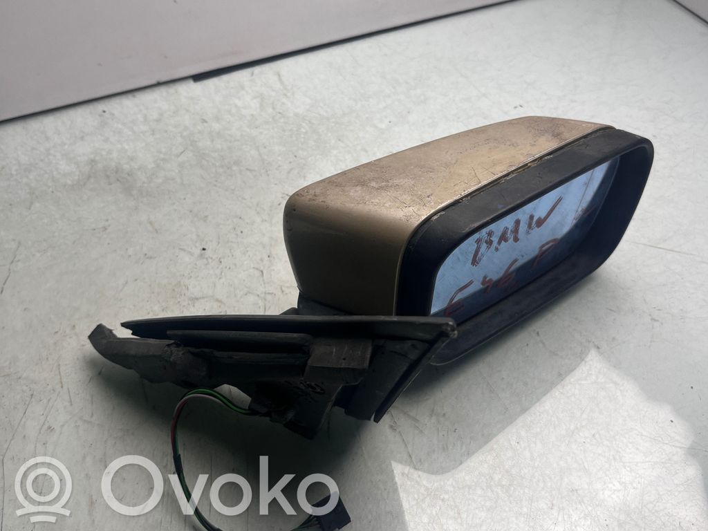 Elektryczne lusterko boczne drzwi przednich   757575