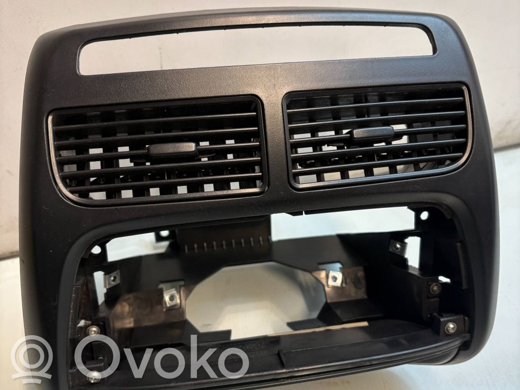 Fiat Doblo Radio/GPS head unit trim 