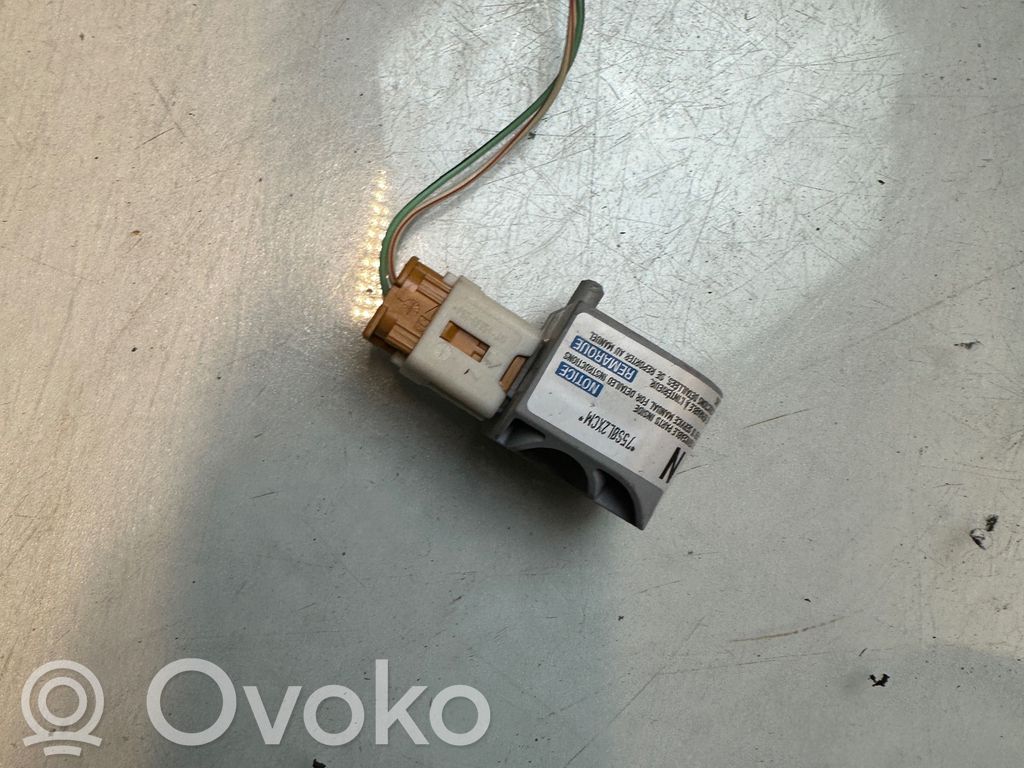 Suzuki Swift I Sensor impacto/accidente para activar Airbag 
