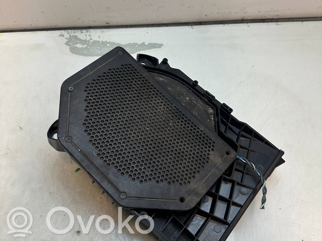 BMW 3 E90 E91 Subwoofer 