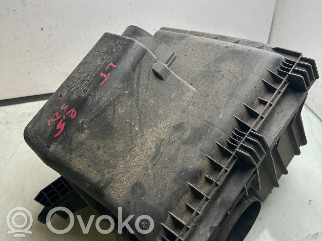 Volkswagen II LT Air filter box 