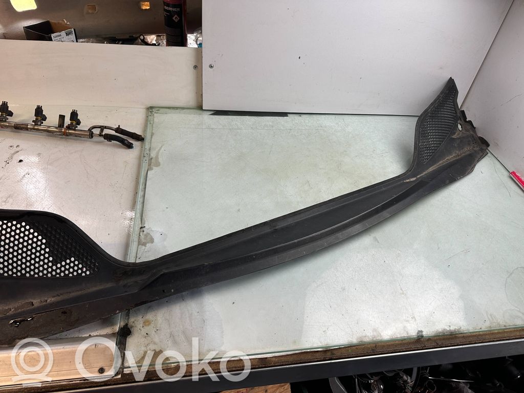 Citroen C4 I Wiper trim 