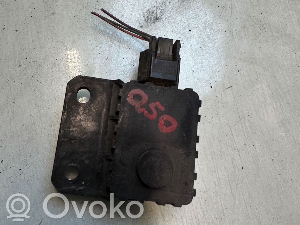 Infiniti Q50 Outside/exterior temperature sensor 