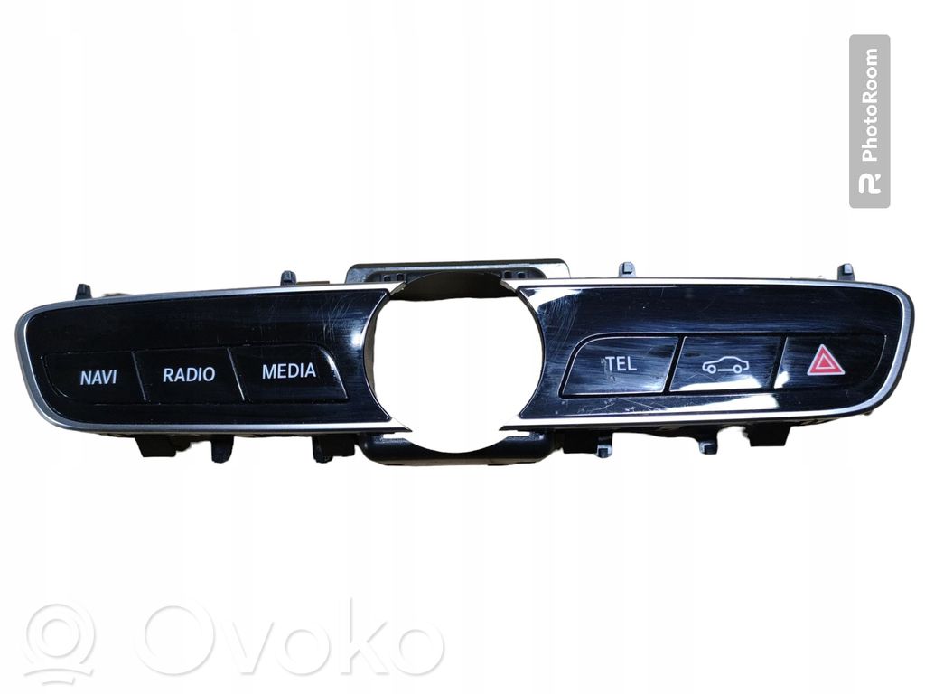 Mercedes-Benz E W238 Clock 
