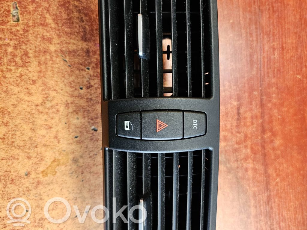 BMW 1 E81 E87 Боковая воздушная решётка 
