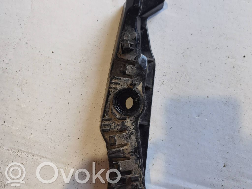 Audi e-tron Front bumper mounting bracket 