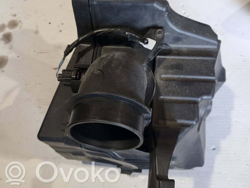 Ford Kuga II Air filter box 