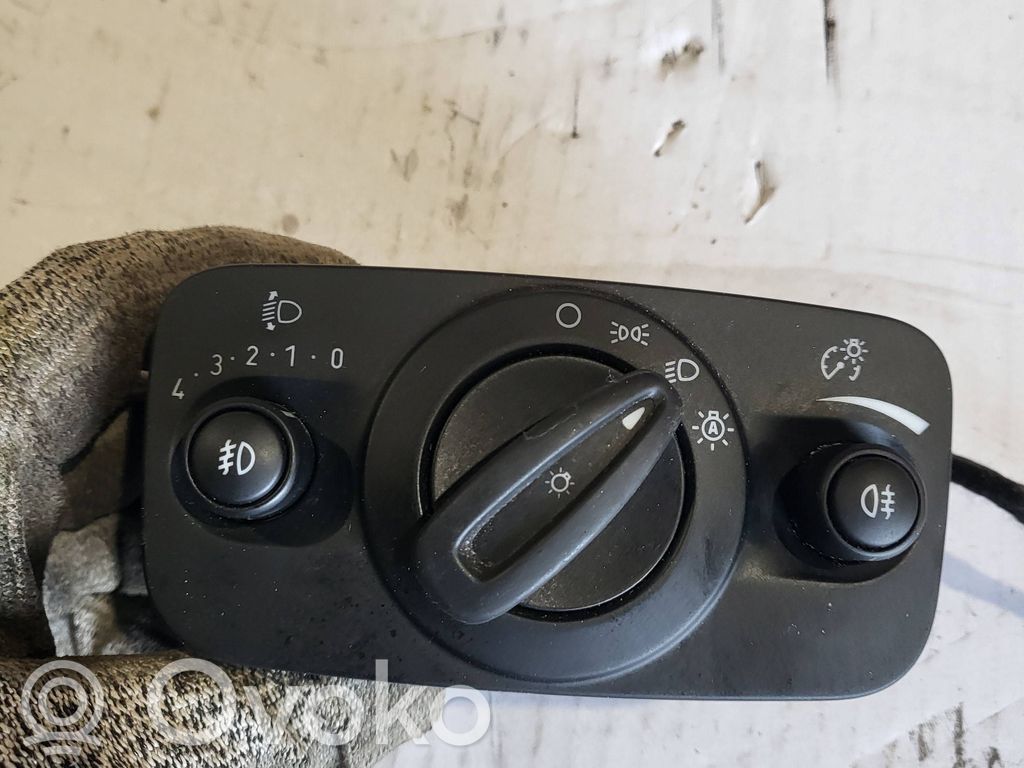 Ford Kuga II Light switch 