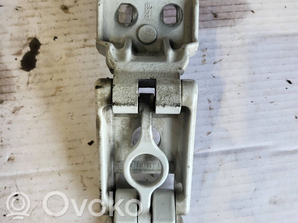 Renault Master III Rear door upper hinge 