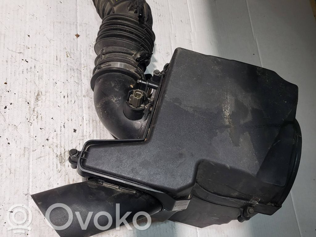 Ford Kuga II Air filter box 