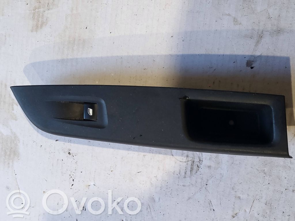 Opel Corsa F Przyciski szyb 