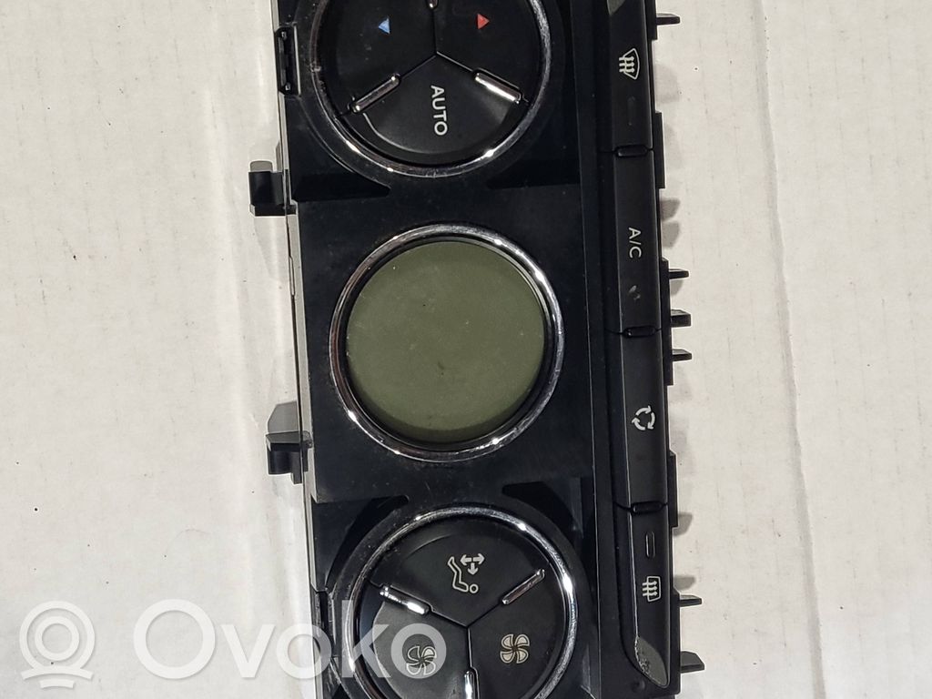 Citroen DS3 Climate control unit 