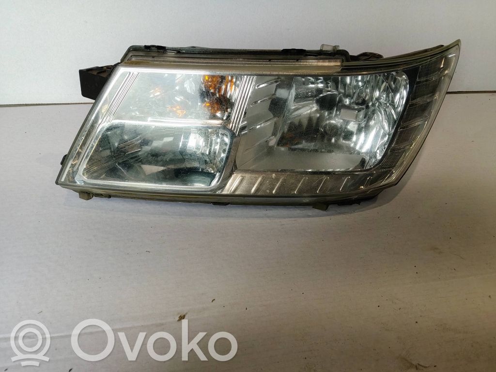Headlight/headlamp   05067789AA