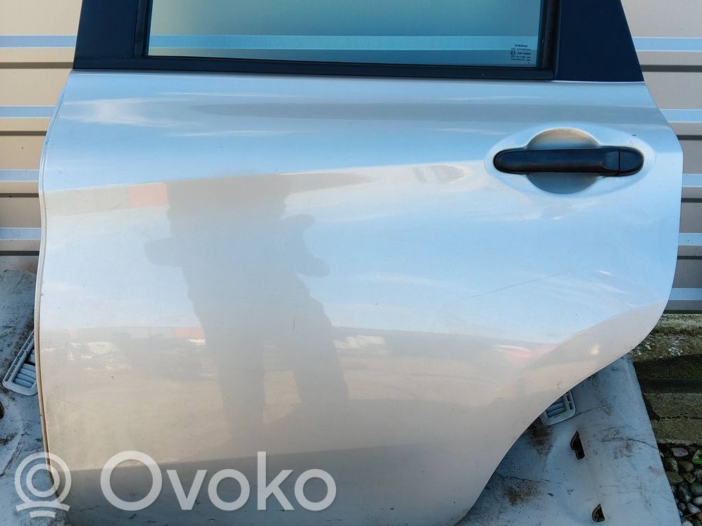 Nissan Note (E12) Задняя дверь 