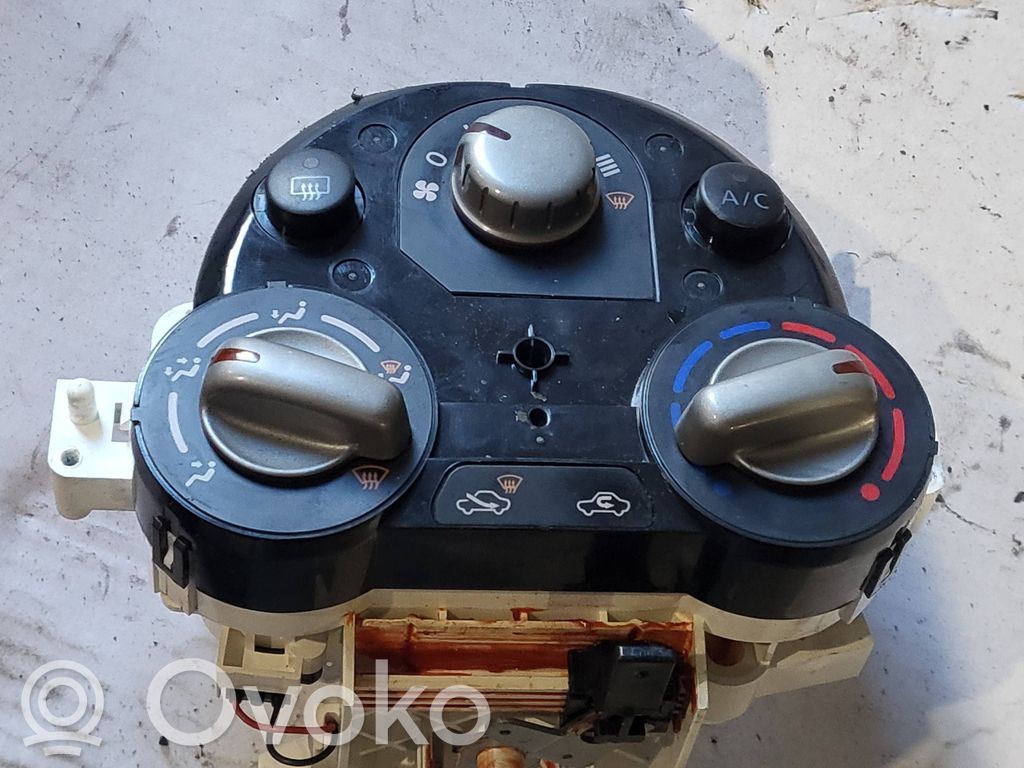 Nissan Note (E12) Climate control unit 