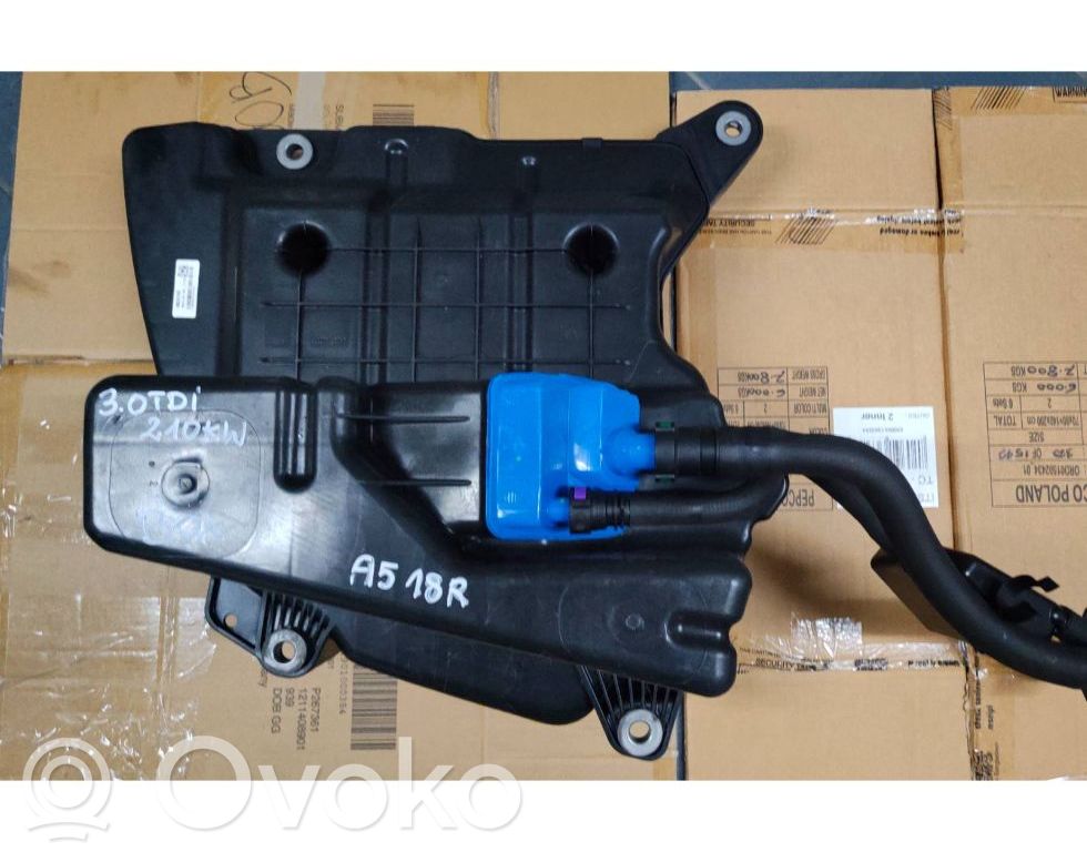 Audi A4 S4 B9 AdBlue skysčio bakelis 
