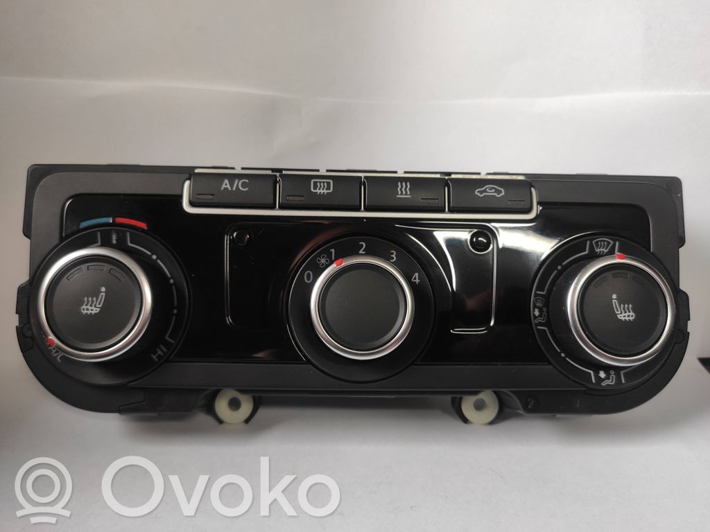 Volkswagen PASSAT B7 Panel klimatyzacji 