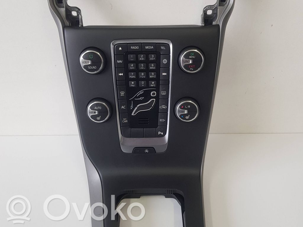 Volvo V40 Climate control unit 