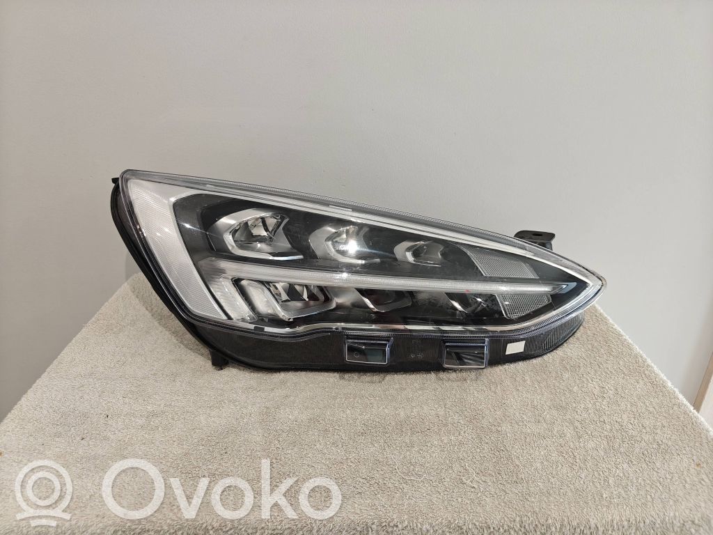 Ford Focus Headlight/headlamp 