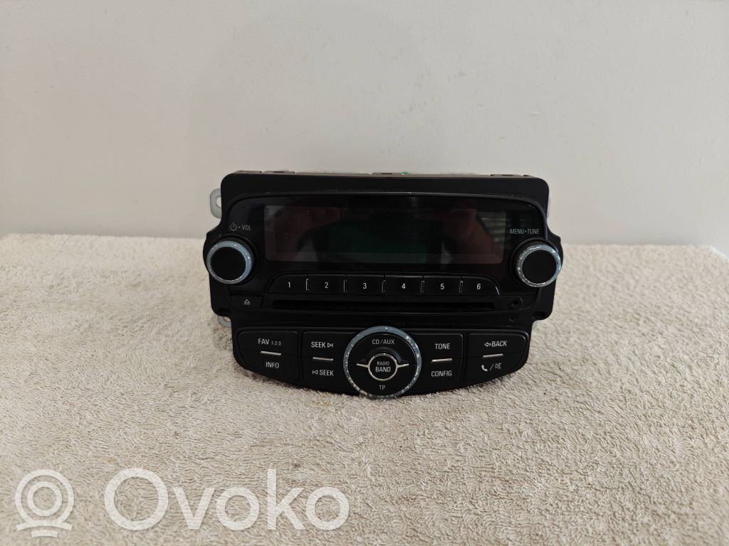Chevrolet Aveo Radio/CD/DVD/GPS head unit 