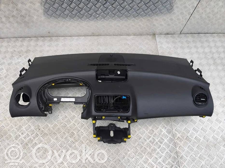 Opel Meriva B Панель 