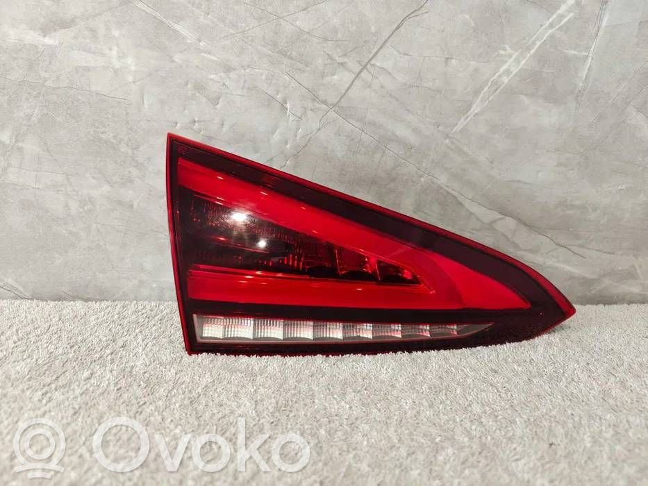 Mercedes-Benz A W177 Lampy tylnej klapy bagażnika 
