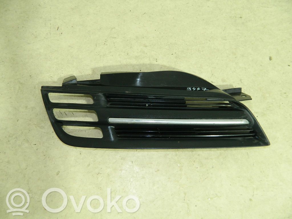 Nissan Micra ACC sensora režģis 