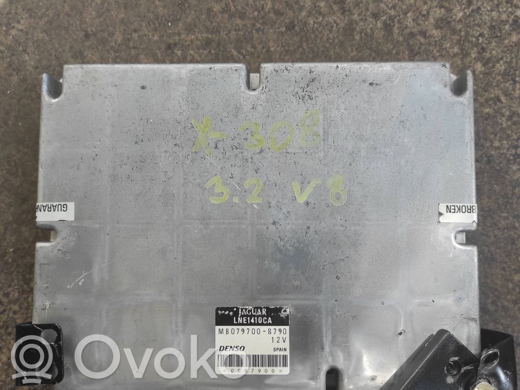 Jaguar XJ X308 Engine control unit/module 
