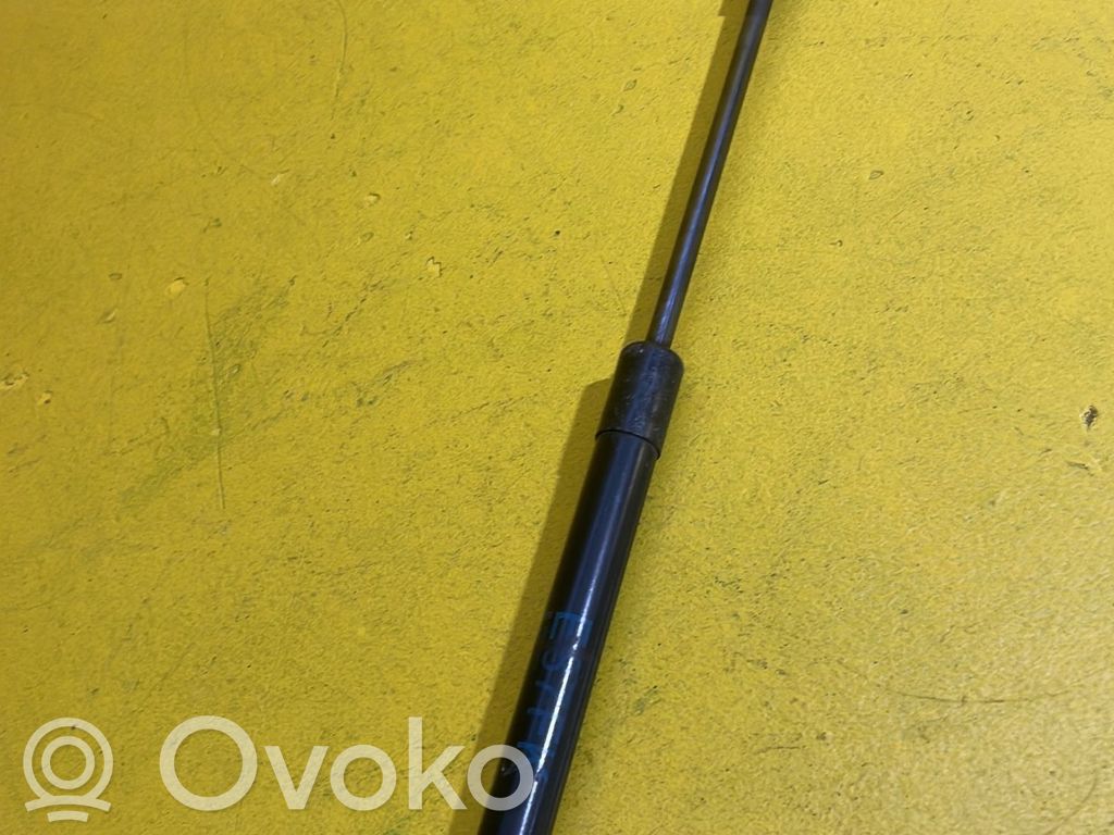 Konepellin kaasujousi   51237118370,RZ1R1P4K9