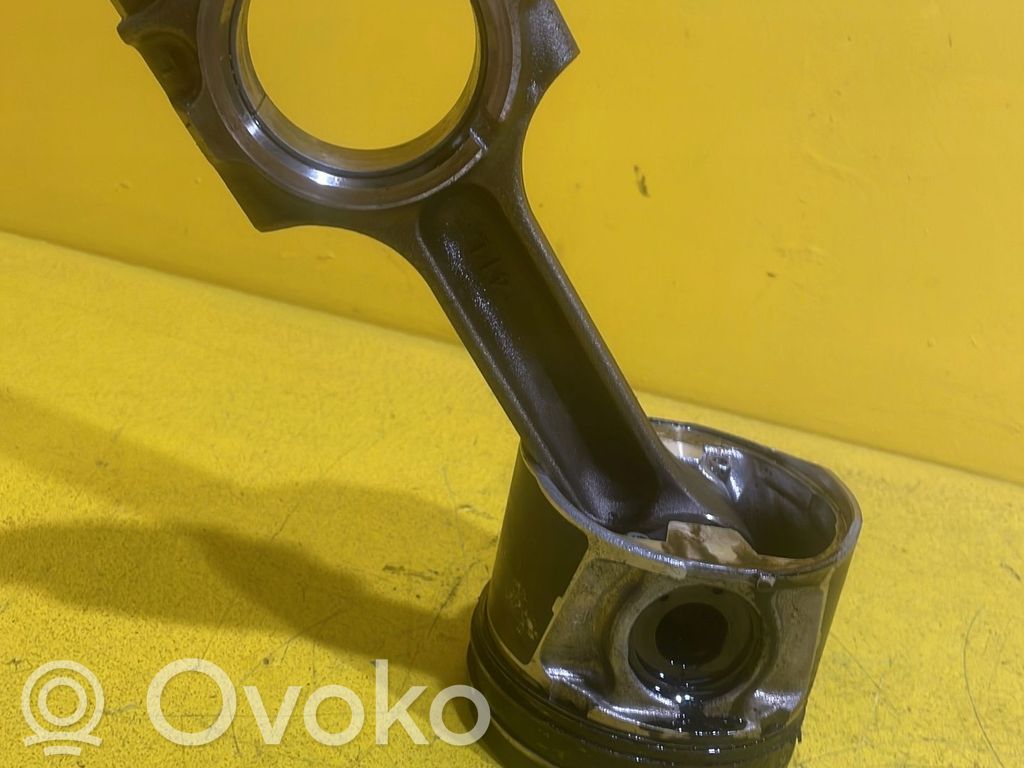 Pistón   RZ1R12P7K2