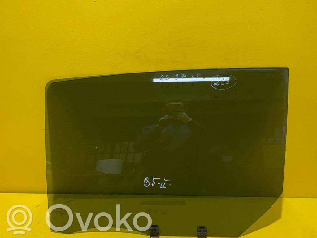 Peugeot 308 Rear door window glass 