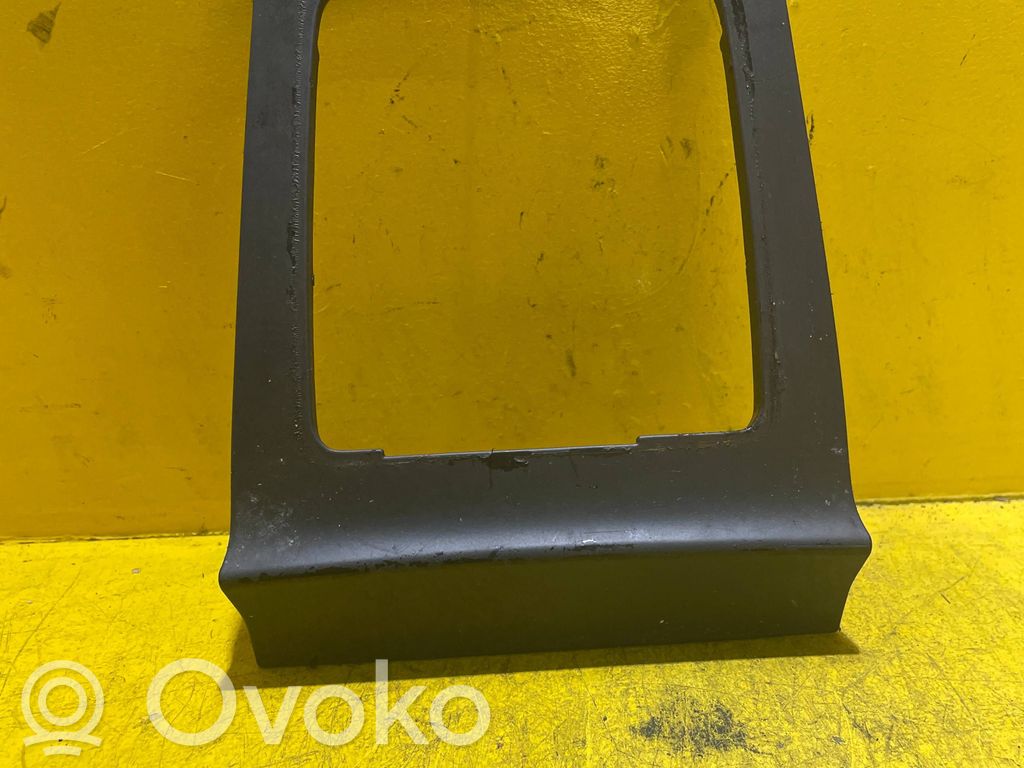 Otros repuestos del interior   4M5XA045B79