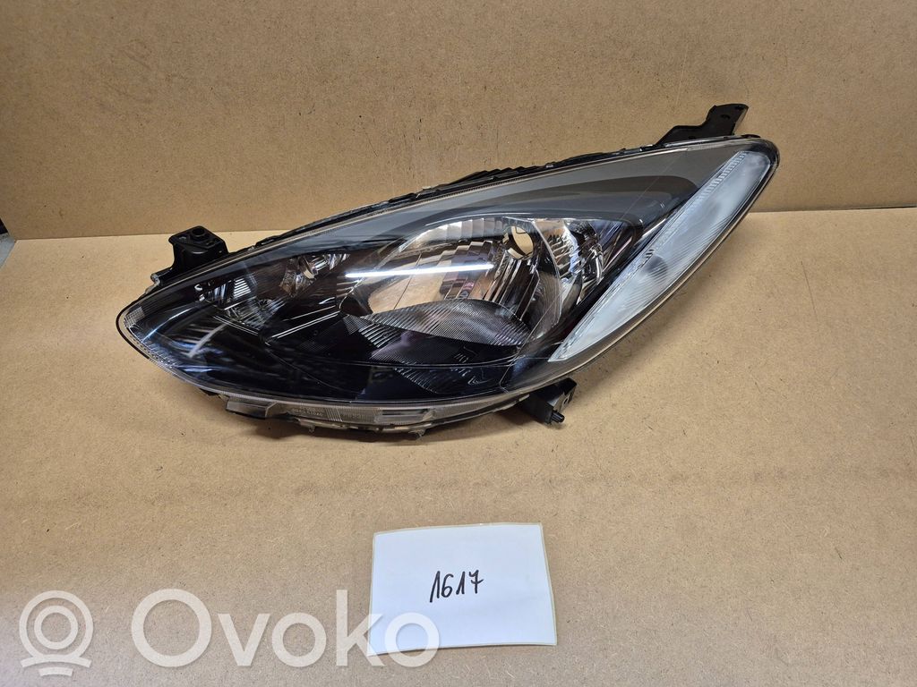 Mazda 2 Headlight/headlamp 