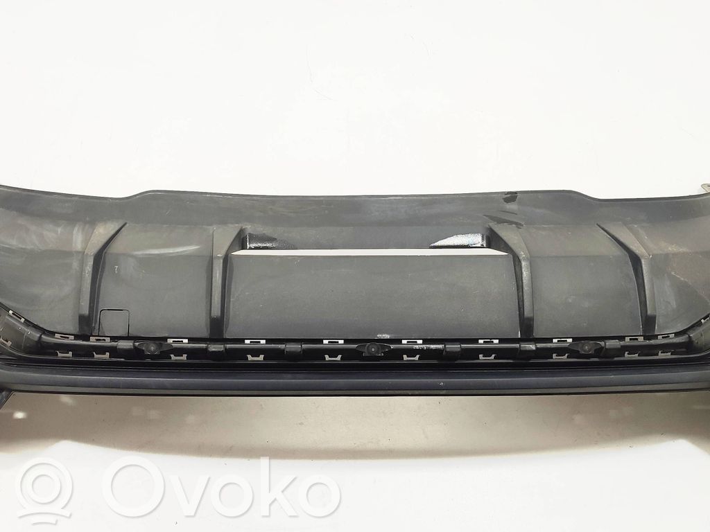 Audi Q3 F3 Moldura inferior del parachoques trasero 