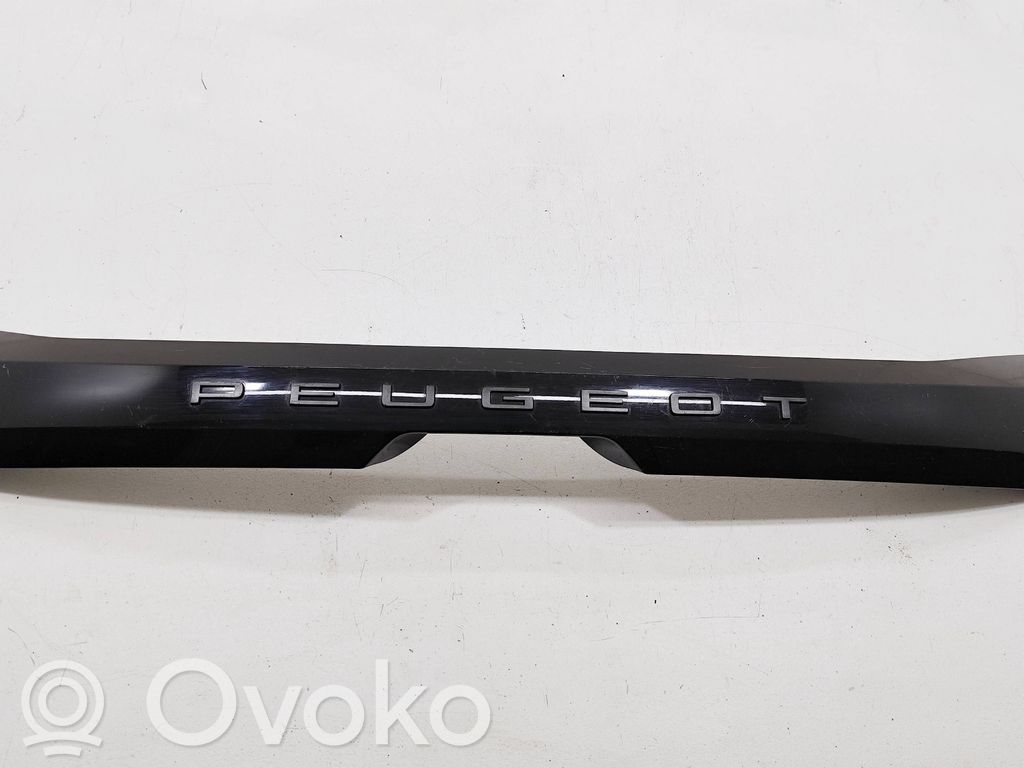 Peugeot 208 II Poszycie / Tapicerka tylnej klapy bagażnika 