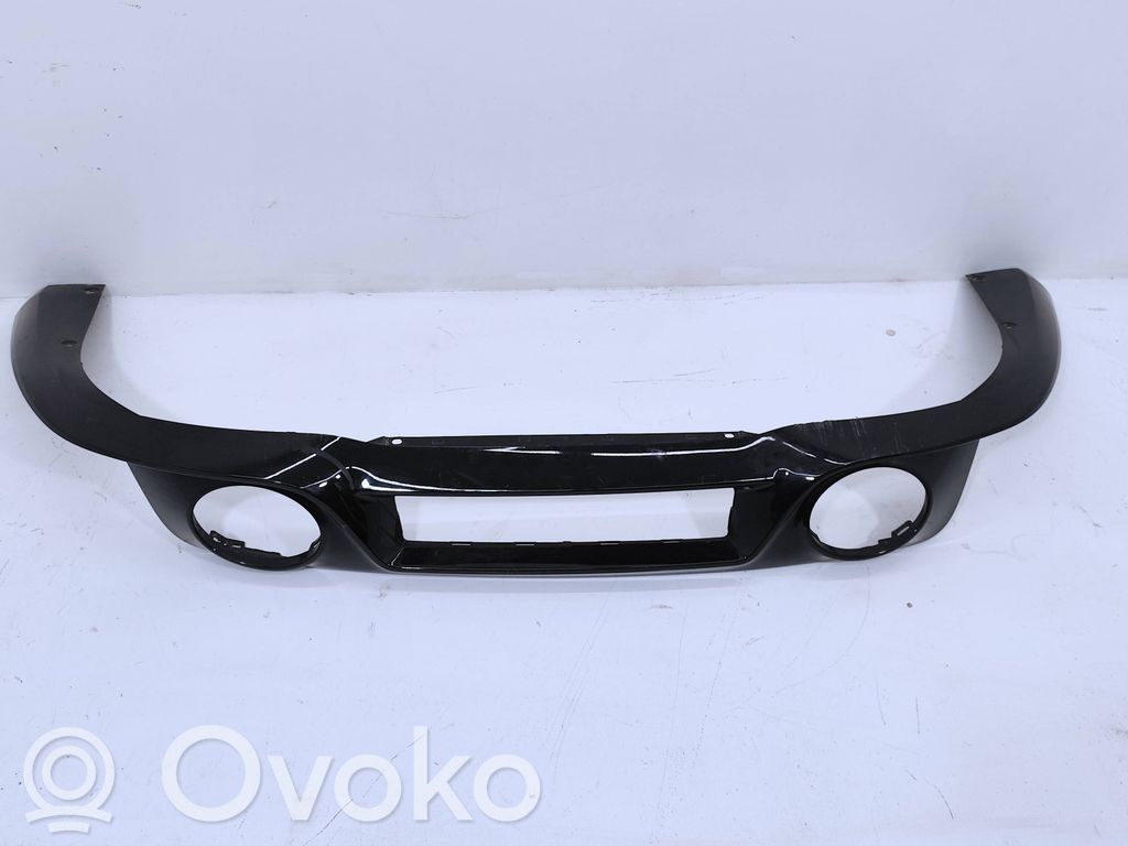 Porsche 992 Moldura inferior del parachoques trasero 