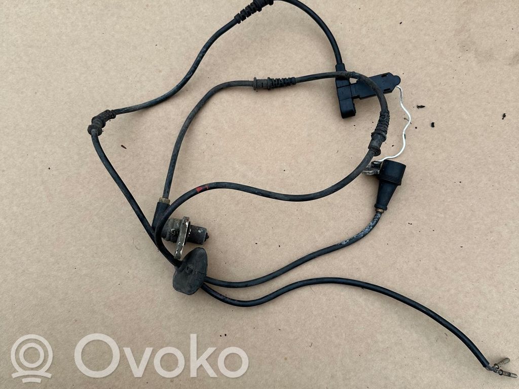 Mercedes-Benz E W124 ABS Sensor 
